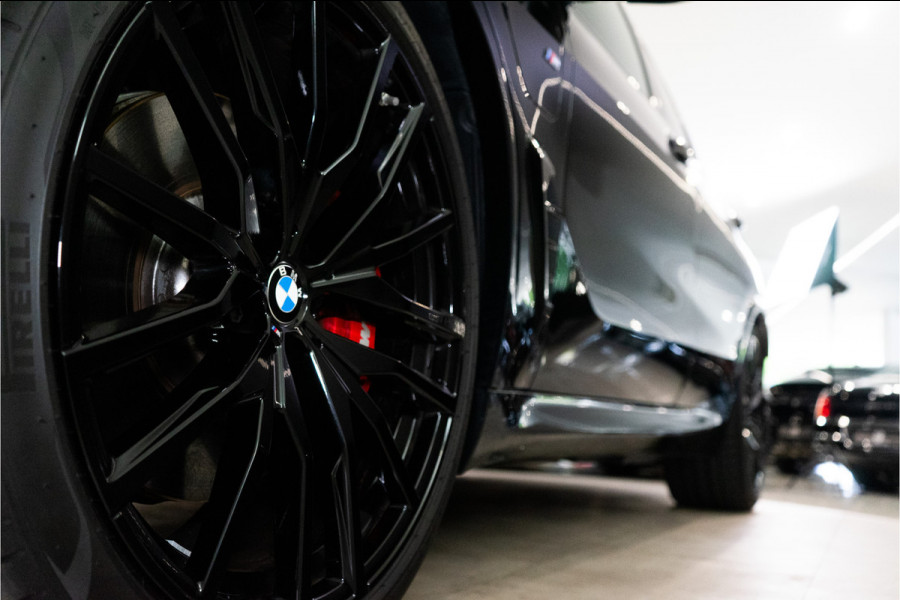 BMW X5 xDrive50e M-Sport Pro 490PK | Harman/Kardon | Pano | Kuipstoelen | Glow | 360 | VOL! Fabrieksgarantie