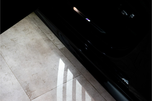 BMW X5 xDrive50e M-Sport Pro 490PK | Harman/Kardon | Pano | Kuipstoelen | Glow | 360 | VOL! Fabrieksgarantie