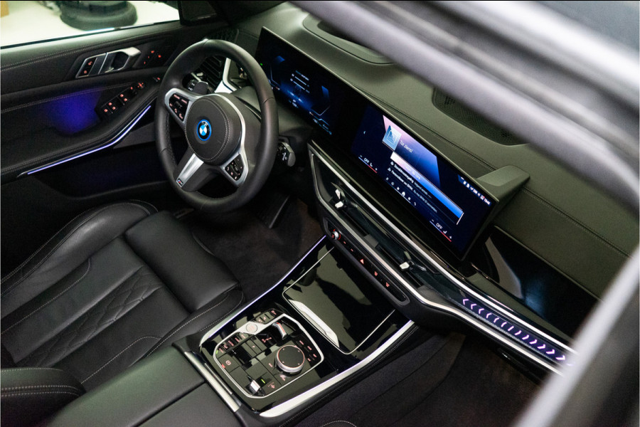 BMW X5 xDrive50e M-Sport Pro 490PK | Harman/Kardon | Pano | Kuipstoelen | Glow | 360 | VOL! Fabrieksgarantie