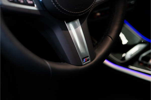 BMW X5 xDrive50e M-Sport Pro 490PK | Harman/Kardon | Pano | Kuipstoelen | Glow | 360 | VOL! Fabrieksgarantie