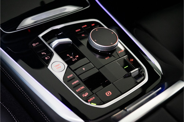 BMW X5 xDrive50e M-Sport Pro 490PK | Harman/Kardon | Pano | Kuipstoelen | Glow | 360 | VOL! Fabrieksgarantie