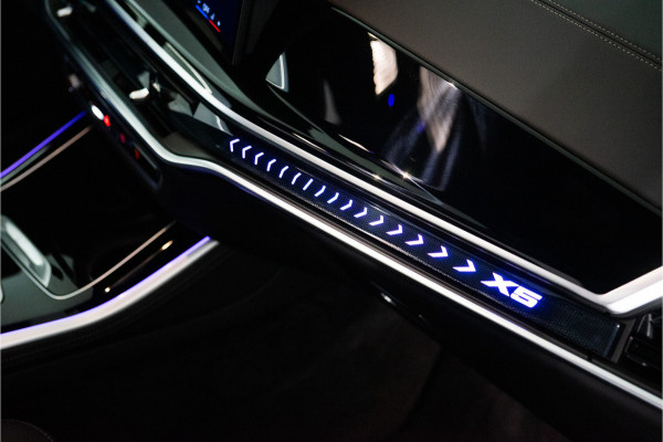 BMW X5 xDrive50e M-Sport Pro 490PK | Harman/Kardon | Pano | Kuipstoelen | Glow | 360 | VOL! Fabrieksgarantie
