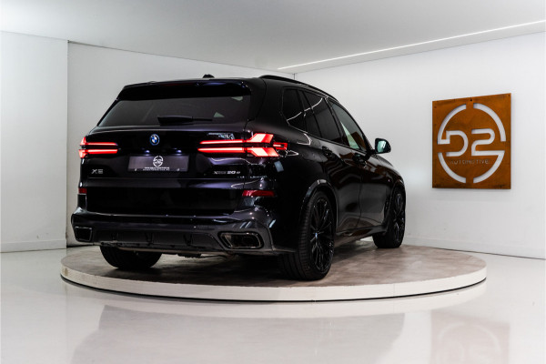 BMW X5 xDrive50e M-Sport Pro 490PK | Harman/Kardon | Pano | Kuipstoelen | Glow | 360 | VOL! Fabrieksgarantie