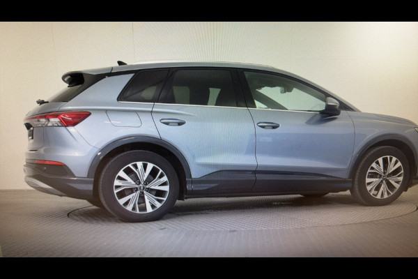 Audi Q4 e-tron BWJ 2022 | 35 Launch edition Advanced 55 kWh | SPORTSTOELEN | CARPLAY | CLIMA | STOELVERW | CAMERA A | PDC 2X | LICHTMETAAL |