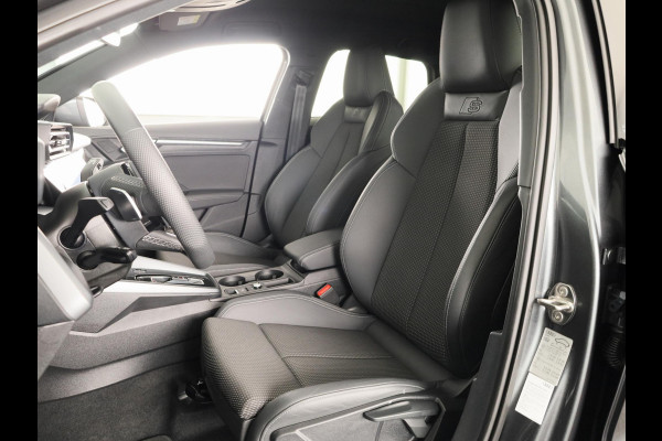 Audi A3 Sportback 40 TFSI e S edition 204pk S-tronic | Private Lease € 656,00 per maand*  Verlengde garantie | Navigatie | Parkeersensoren (Park assist) | Adaptieve cruise control | Stoelverwarming | S-Line |