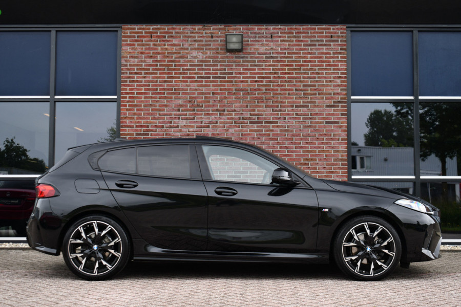 BMW 1-serie 120 M-Sport Pano ACC 360 HUD Massage H/K 19inch El-Klep
