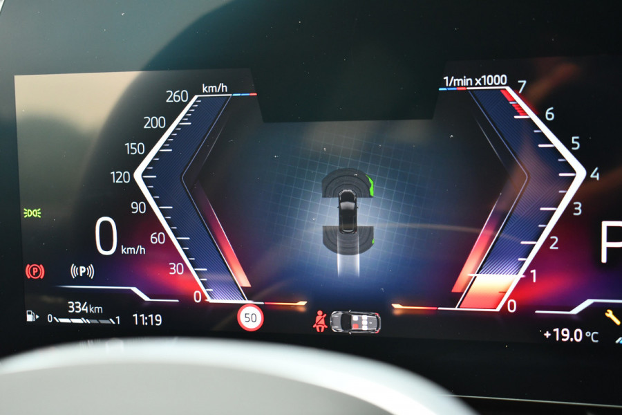 BMW 1-serie 120 M-Sport Pano ACC 360 HUD Massage H/K 19inch El-Klep