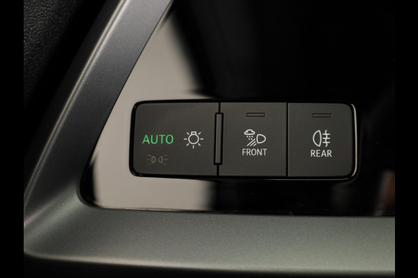 Audi A3 Sportback 40 TFSI e S edition 204pk S-tronic | Private Lease € 656,00 per maand*  Verlengde garantie | Navigatie | Parkeersensoren (Park assist) | Adaptieve cruise control | Stoelverwarming | S-Line |