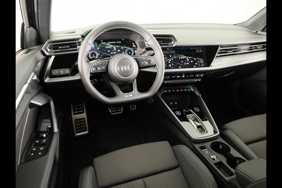 Audi A3 Sportback 40 TFSI e S edition 204pk S-tronic | Private Lease € 656,00 per maand*  Verlengde garantie | Navigatie | Parkeersensoren (Park assist) | Adaptieve cruise control | Stoelverwarming | S-Line |