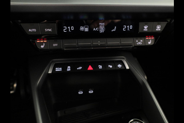 Audi A3 Sportback 40 TFSI e S edition 204pk S-tronic | Private Lease € 656,00 per maand*  Verlengde garantie | Navigatie | Parkeersensoren (Park assist) | Adaptieve cruise control | Stoelverwarming | S-Line |
