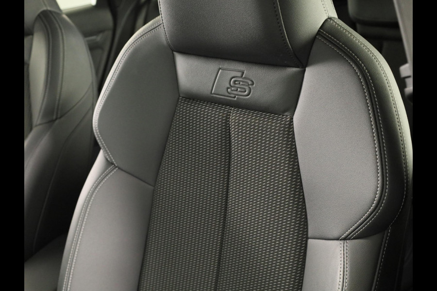 Audi A3 Sportback 40 TFSI e S edition 204pk S-tronic | Private Lease € 656,00 per maand*  Verlengde garantie | Navigatie | Parkeersensoren (Park assist) | Adaptieve cruise control | Stoelverwarming | S-Line |