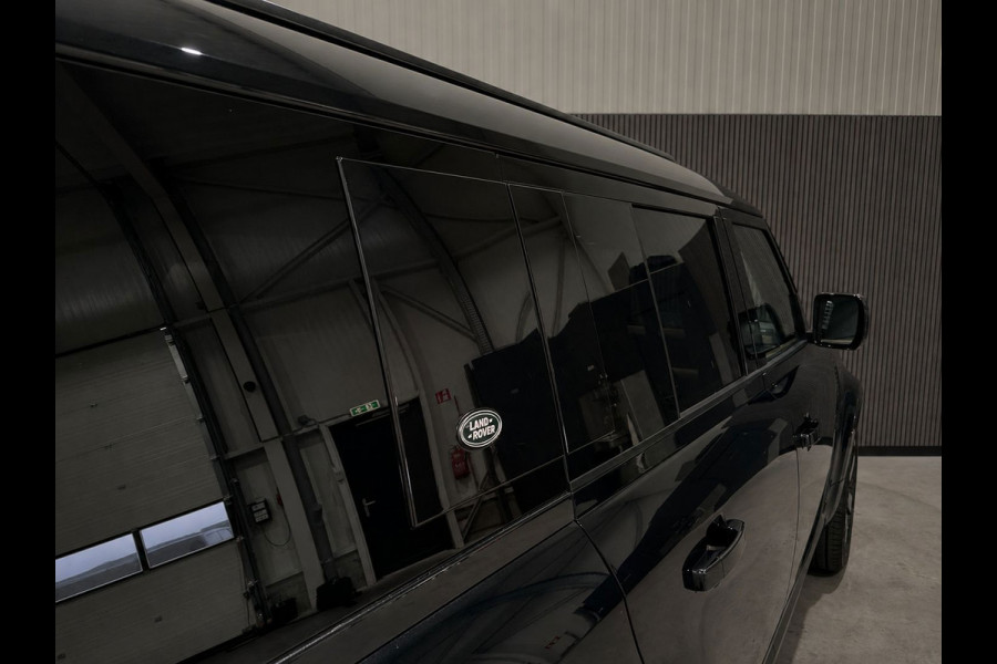 Land Rover Defender 130 3.0 P400 130 X 8p / Pano / Meridian / Stoelventilatie