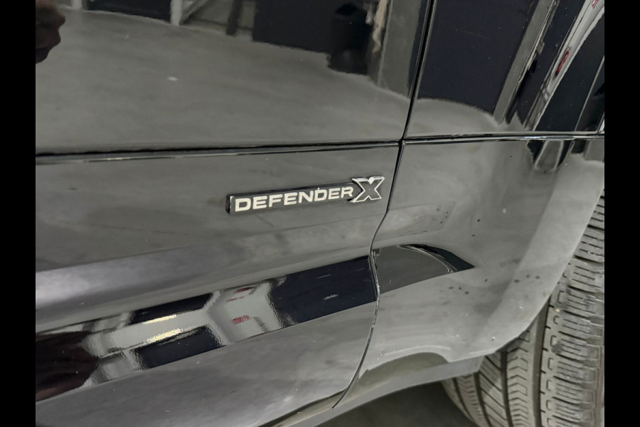 Land Rover Defender 130 3.0 P400 130 X 8p / Pano / Meridian / Stoelventilatie