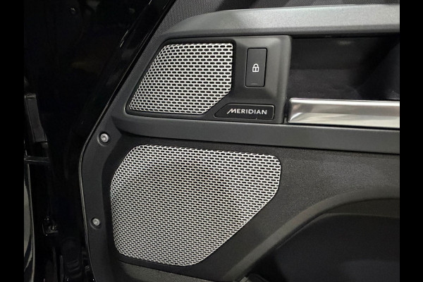 Land Rover Defender 130 3.0 P400 130 X 8p / Pano / Meridian / Stoelventilatie