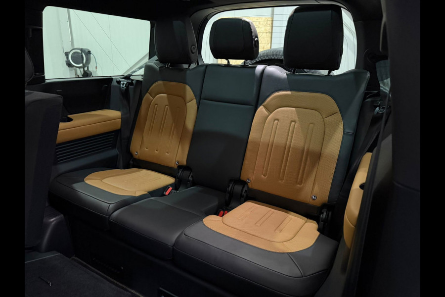 Land Rover Defender 130 3.0 P400 130 X 8p / Pano / Meridian / Stoelventilatie