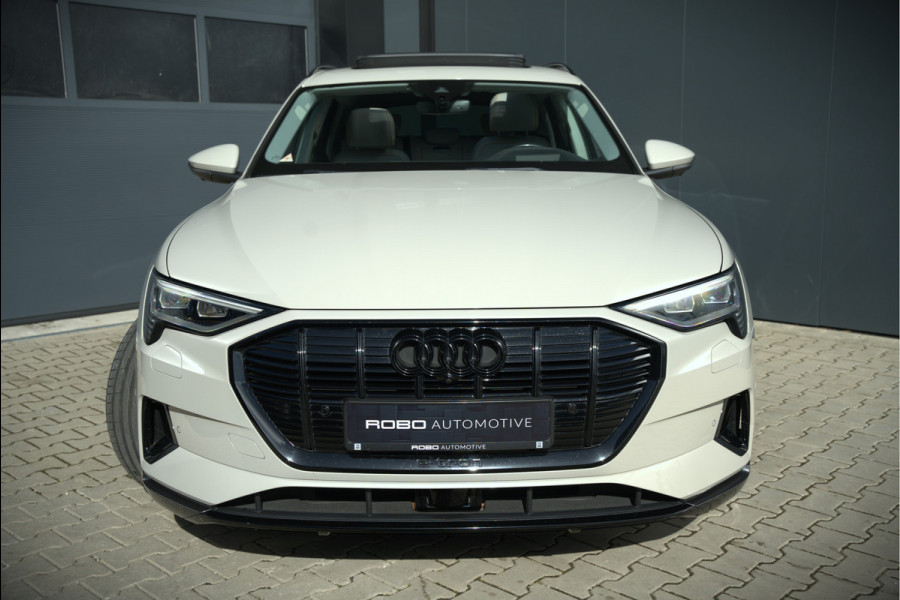Audi e-tron e-tron 55 quattro advanced Pro Line Plus 95 kWh | Panoramadak | Bang & Olufsen | Stoelkoeling | Stoelverwarming | Massage | Head-Up Display | 360 Camera | Matrix LED | Luchtvering | Memory Seats | Elektrisch Verstelbare Stoelen |