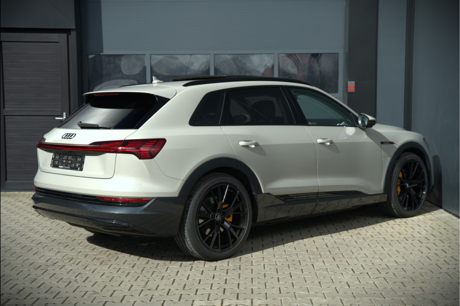 Audi e-tron e-tron 55 quattro advanced Pro Line Plus 95 kWh | Panoramadak | Bang & Olufsen | Stoelkoeling | Stoelverwarming | Massage | Head-Up Display | 360 Camera | Matrix LED | Luchtvering | Memory Seats | Elektrisch Verstelbare Stoelen |