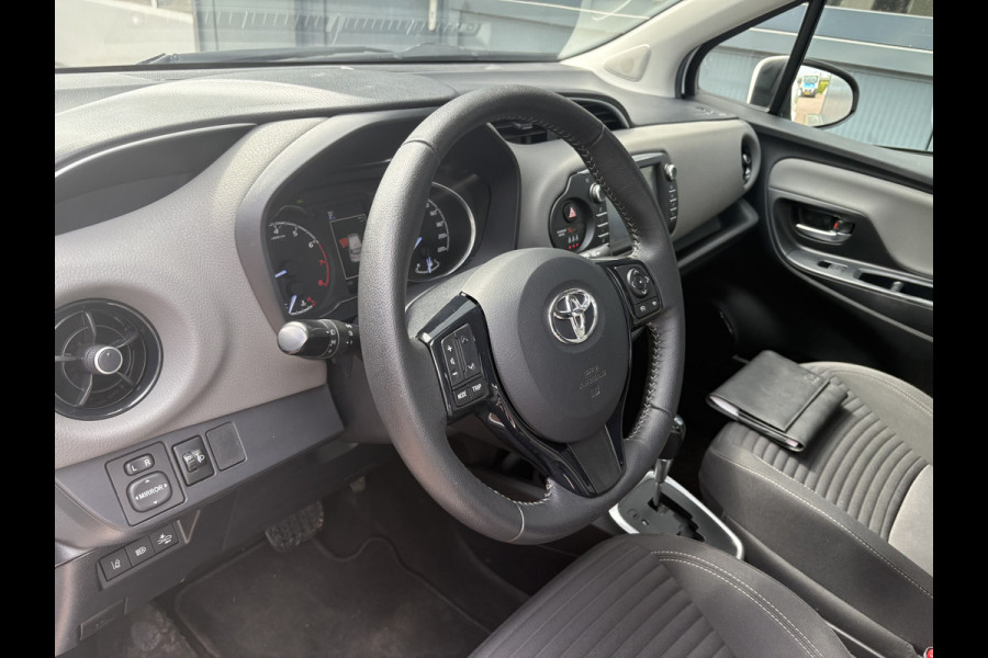 Toyota Yaris 1.5 VVT-i Active Automaat 5-drs. CAMERA/MEDIA/CRUISE/CLIMA