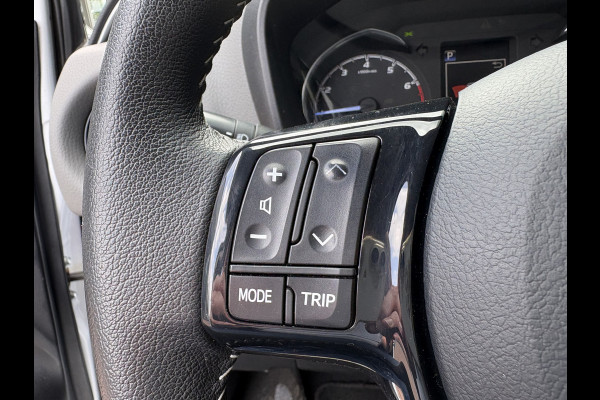 Toyota Yaris 1.5 VVT-i Active Automaat 5-drs. CAMERA/MEDIA/CRUISE/CLIMA
