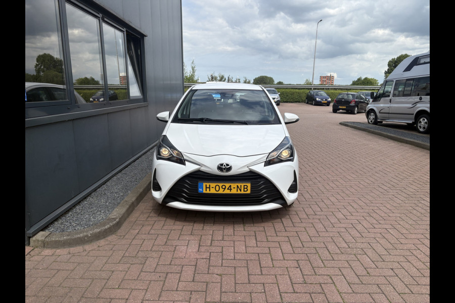Toyota Yaris 1.5 VVT-i Active Automaat 5-drs. CAMERA/MEDIA/CRUISE/CLIMA