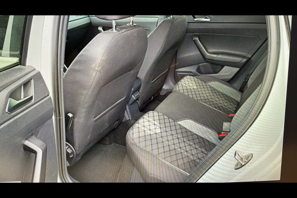 Volkswagen Taigo BWJ 2022 | 1.0 TSI R-Line Business AUTOMAAT | CAMERA A | VIRT. COCKPIT | PDC 2X | DONKER GLAS | 18'' LMV | CLIMA | NAVI |