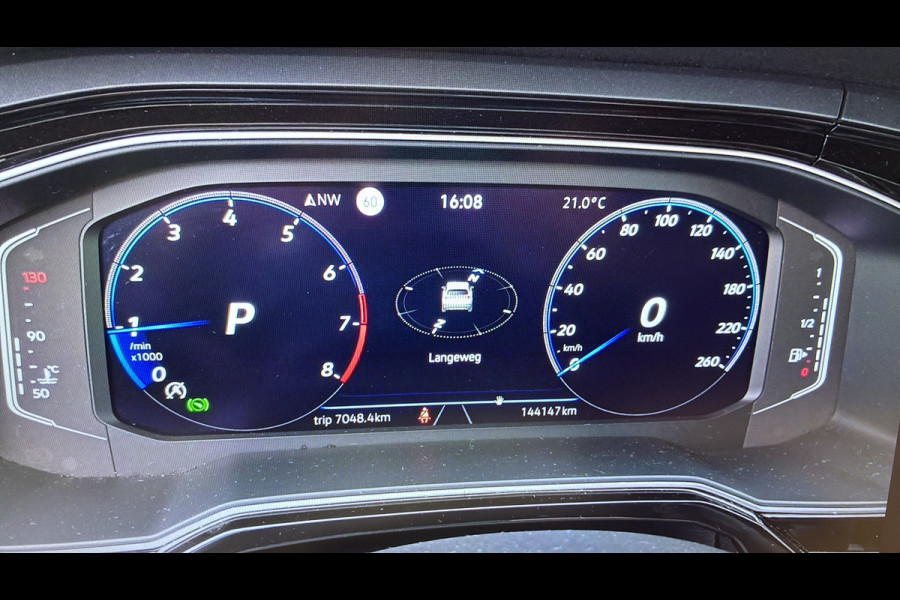 Volkswagen Taigo BWJ 2022 | 1.0 TSI R-Line Business AUTOMAAT | CAMERA A | VIRT. COCKPIT | PDC 2X | DONKER GLAS | 18'' LMV | CLIMA | NAVI |