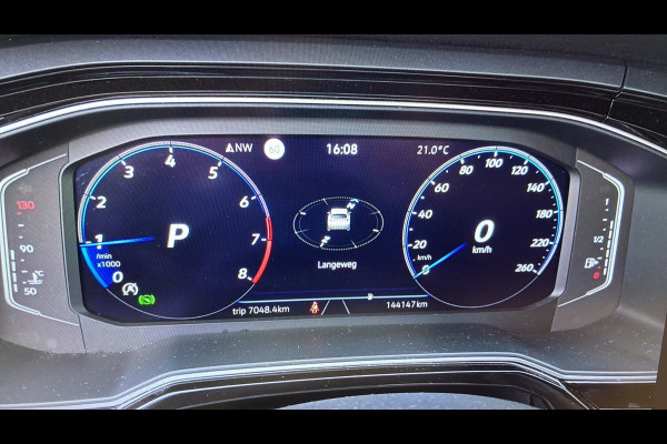 Volkswagen Taigo BWJ 2022 | 1.0 TSI R-Line Business AUTOMAAT | CAMERA A | VIRT. COCKPIT | PDC 2X | DONKER GLAS | 18'' LMV | CLIMA | NAVI |