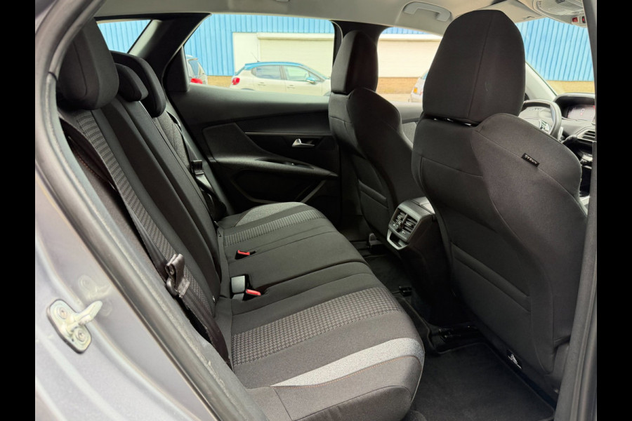 Peugeot 3008 1.2 PureTech Active Pack Business - Navigatie / Apple CarPlay I Airco I Camera & PDC I LED I Dealer onderhouden