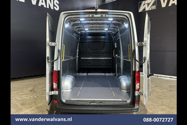 Volkswagen Crafter 2.0 TDI 141pk L3H3 L2H2 Euro6 Airco | Camera | Apple Carplay | Cruisecontrol | Chauffeursstoel Android Auto, Parkeersensoren, Bijrijdersbank