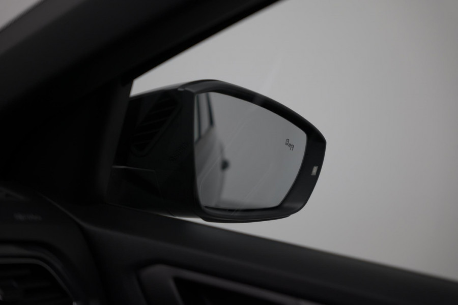 Volkswagen T-Roc 1.5 TSI Sport Business R |Pano|Beats|Carplay|