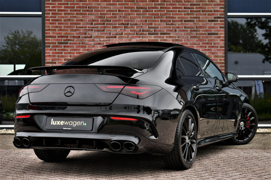 Mercedes-Benz CLA-Klasse 220 AMG 45 Look Pano Night 19inch Sportuilaat