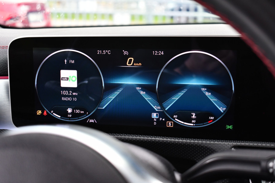 Mercedes-Benz CLA-Klasse 220 AMG 45 Look Pano Night 19inch Sportuilaat