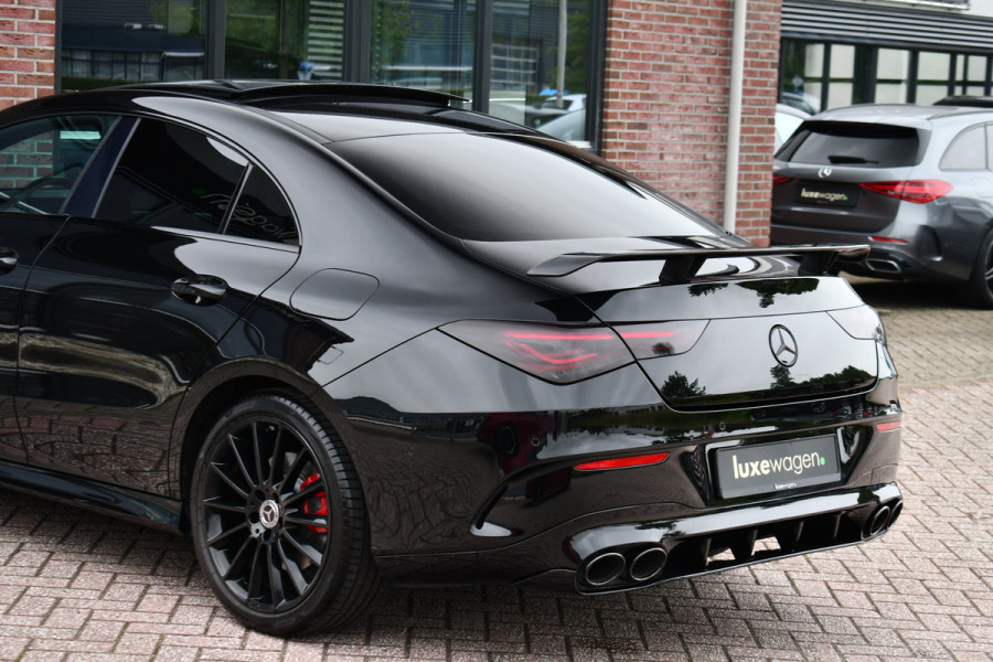 Mercedes-Benz CLA-Klasse 220 AMG 45 Look Pano Night 19inch Sportuilaat