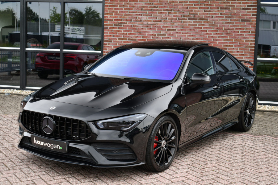 Mercedes-Benz CLA-Klasse 220 AMG 45 Look Pano Night 19inch Sportuilaat
