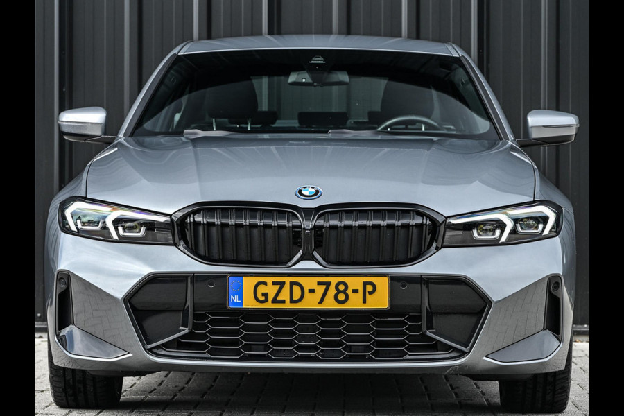 BMW 3-serie 330e | M-Sport | Facelift | Shadowline | Led Koplampen | Camera | NL auto | Stoelverwarming