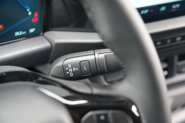 Ford E-Transit Custom 320 L1H1 Limited 71 kWh 218pk - Stoel + Stoel - Keyless - Stoelverwarming - Camera - Carplay - Rijklaar