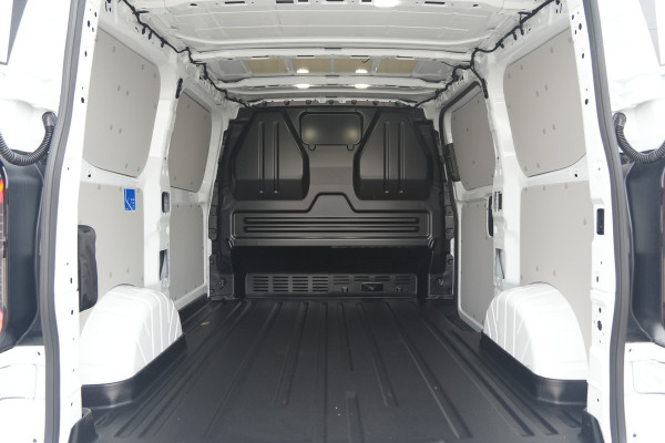 Ford E-Transit Custom 320 L1H1 Limited 71 kWh 218pk - Keyless - Stoelverwarming - Camera - Carplay - Rijklaar