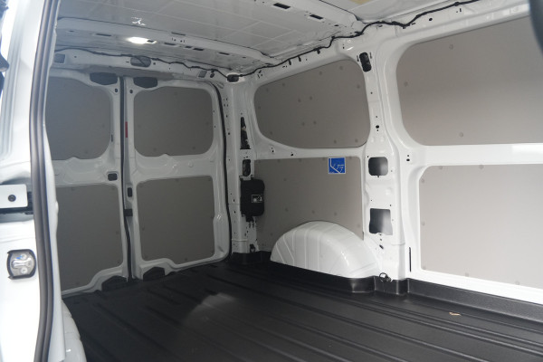 Ford E-Transit Custom 320 L1H1 Limited 71 kWh 218pk - Keyless - Stoelverwarming - Camera - Carplay - Rijklaar