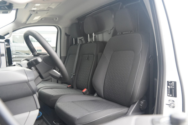 Ford E-Transit Custom 320 L1H1 Limited 71 kWh 218pk - Keyless - Stoelverwarming - Camera - Carplay - Rijklaar