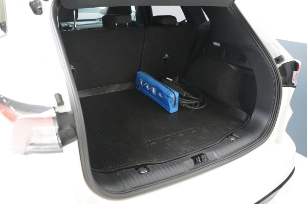 Ford Kuga 2.5 PHEV ST-Line | SoH 75% | Blind spot | Navigatie | Adaptive cruise | Camera | Apple Carplay | Keyless | Stoelverwarming