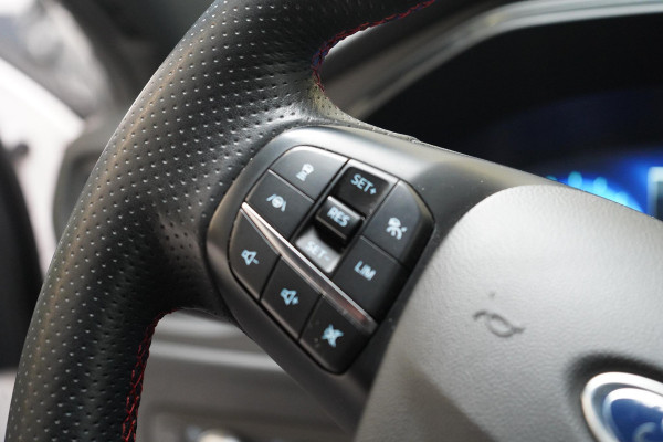 Ford Kuga 2.5 PHEV ST-Line | SoH 75% | Blind spot | Navigatie | Adaptive cruise | Camera | Apple Carplay | Keyless | Stoelverwarming