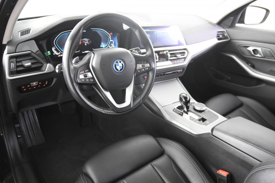 BMW 3 Serie 320 e Touring *1ste Eigenaar*Leer*Stoelverwarming*PDC*