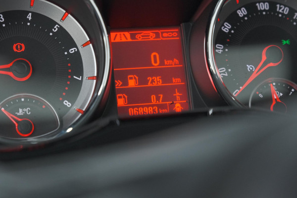 Opel ADAM 1.0 Turbo Jam Favourite | Allseason Banden | Bluetooth Radio | Cruise Control | 16 Inch Lichtmetalen Velgen