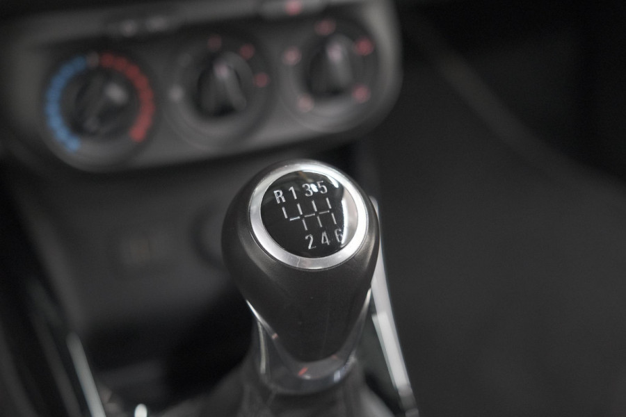 Opel ADAM 1.0 Turbo Jam Favourite | Allseason Banden | Bluetooth Radio | Cruise Control | 16 Inch Lichtmetalen Velgen