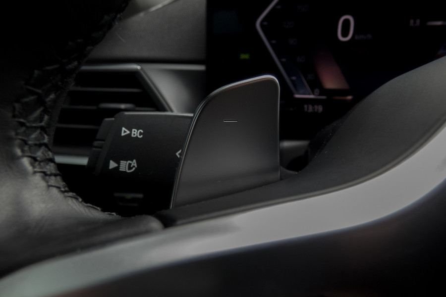 BMW 2 Serie Coupé 218i | HUD | H&K |M-Pakket