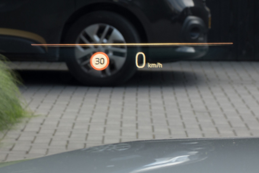 BMW 2 Serie Coupé 218i | HUD | H&K |M-Pakket