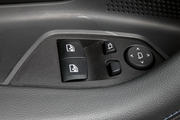 BMW 2 Serie Coupé 218i | HUD | H&K |M-Pakket
