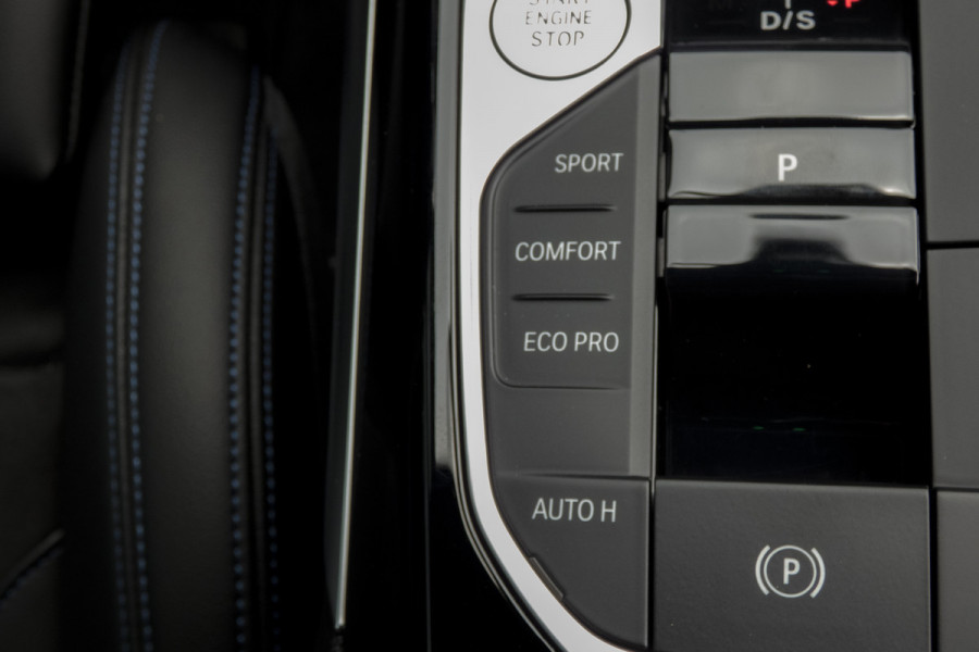 BMW 2 Serie Coupé 218i | HUD | H&K |M-Pakket