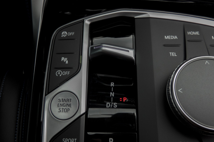 BMW 2 Serie Coupé 218i | HUD | H&K |M-Pakket