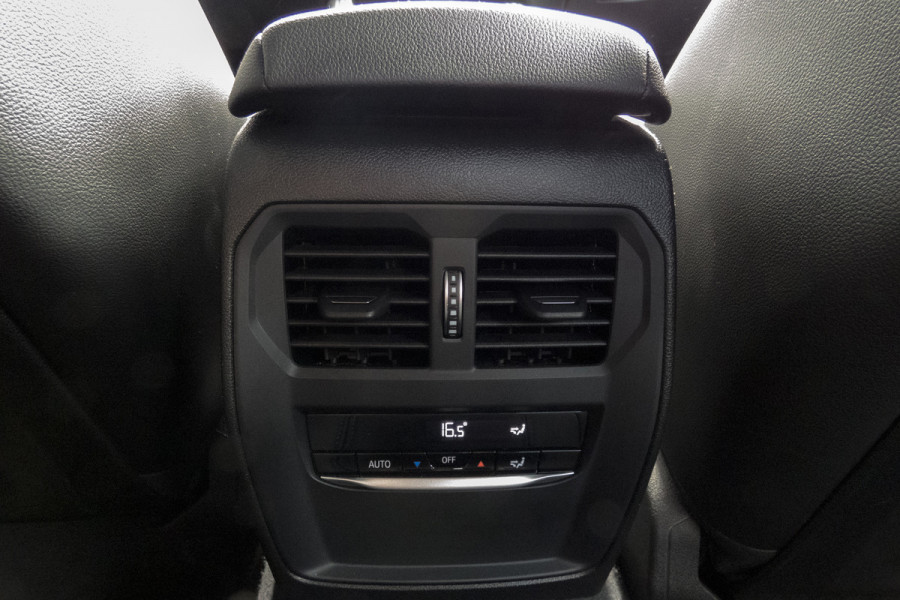 BMW 2 Serie Coupé 218i | HUD | H&K |M-Pakket